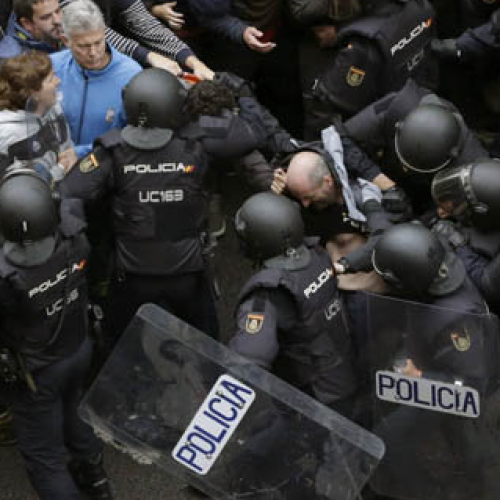 [WATCH] 844 People Injured as Spanish Cops Fire Rubber Bullets at Catalonia Referendum